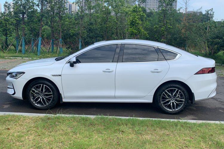 BYD Qin PLUS  EV 400KM